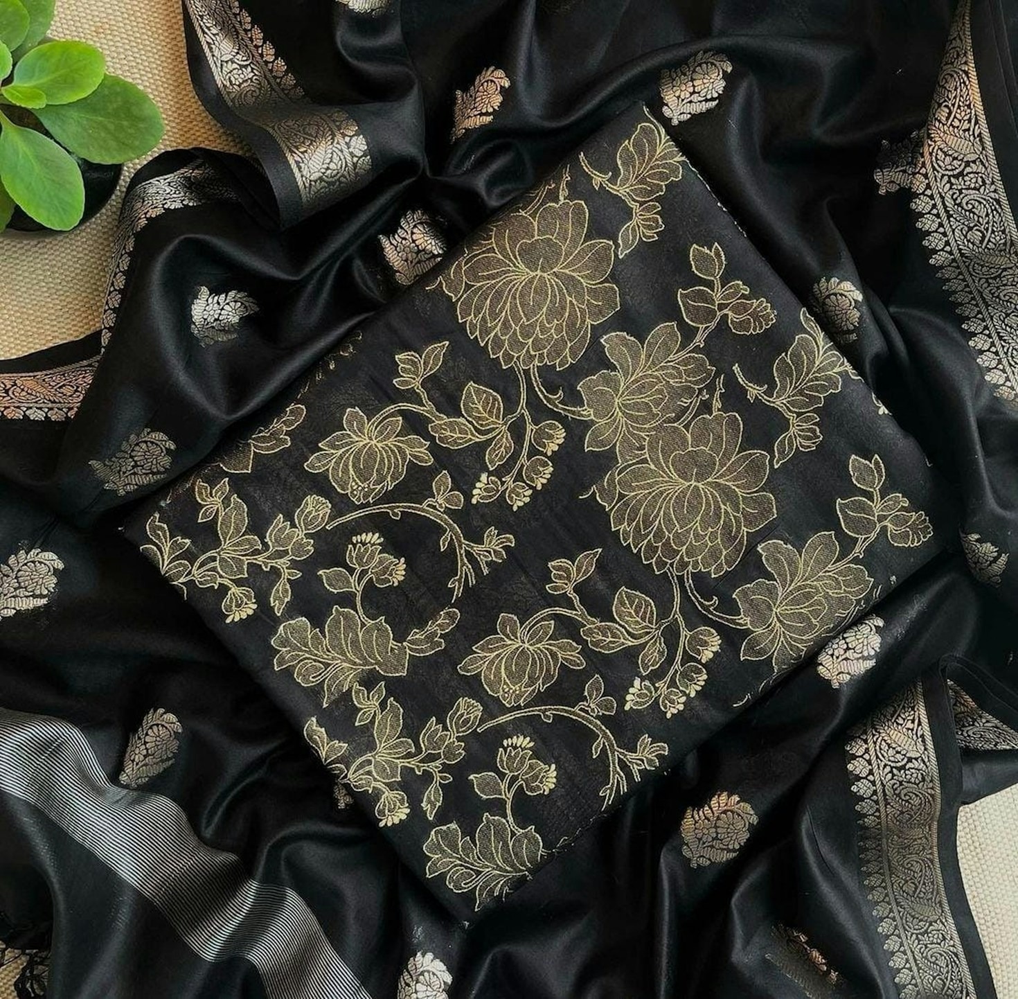 Dlaczego warto zainwestować w dopasowane pokrowce?